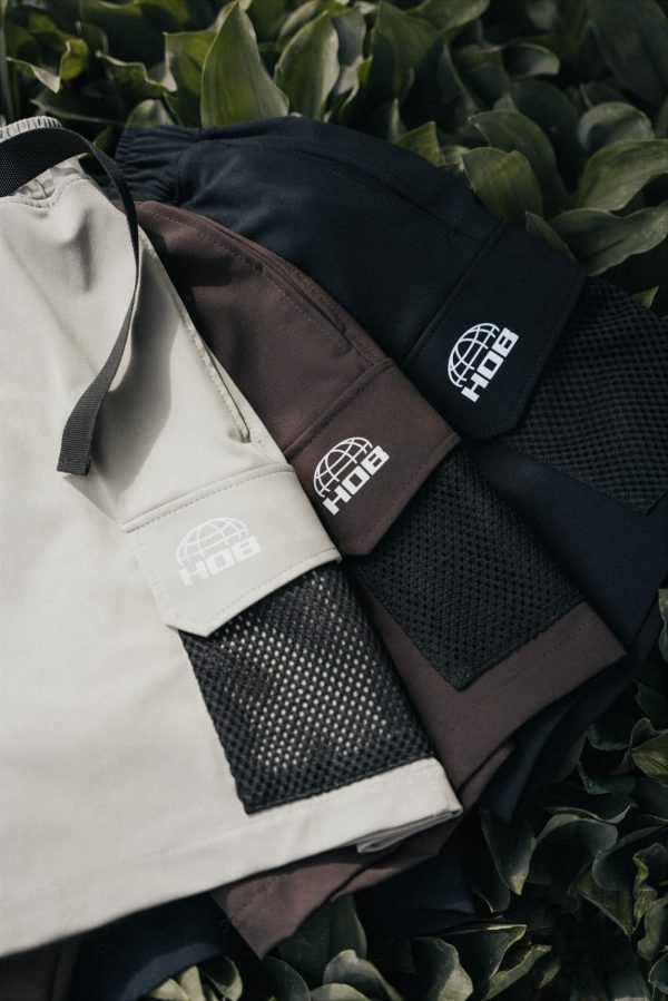 REFLECTIVE LOGO CARGO SHORTS CHOCOLATE - obrazek 6